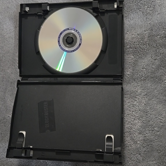 The Butterfly Effect DVD - Picture 3 of 3